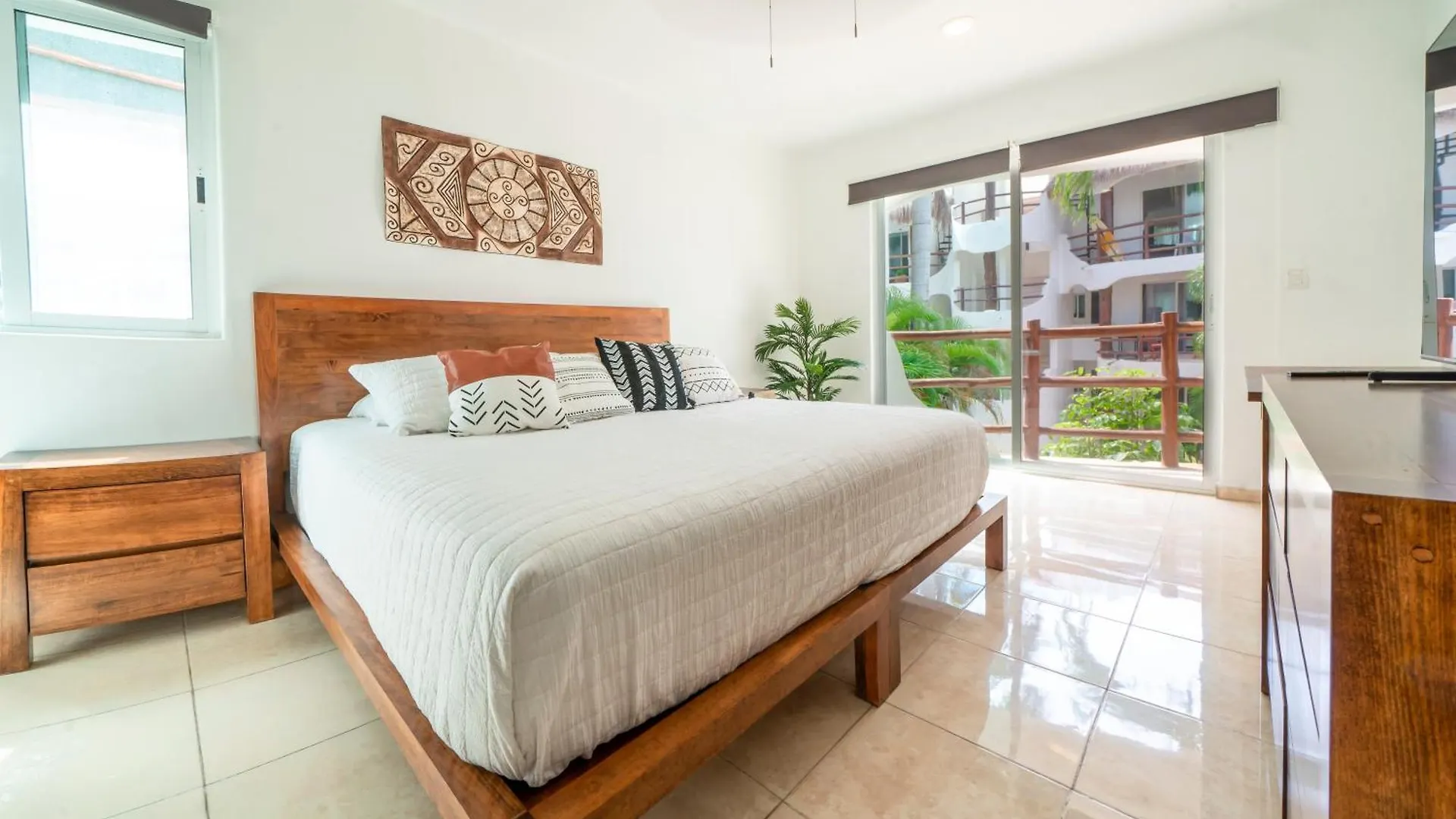 Holiday home 3 Bedroom Condo With Pool - Los Lirios Playacar Phase Ll - Melrose Place Playa del Carmen