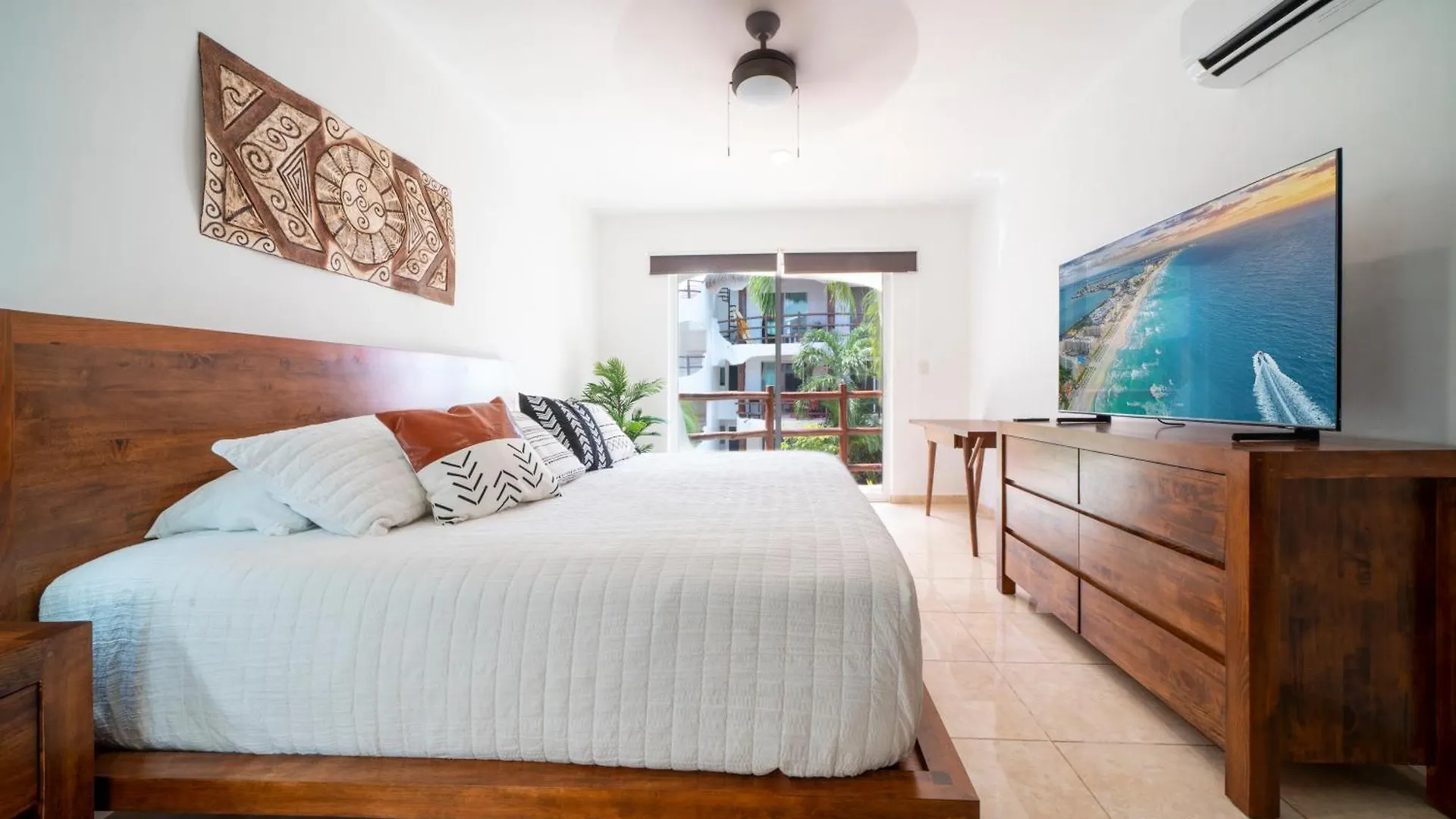 3 Bedroom Condo With Pool - Los Lirios Playacar Phase Ll - Melrose Place Playa del Carmen Mexico