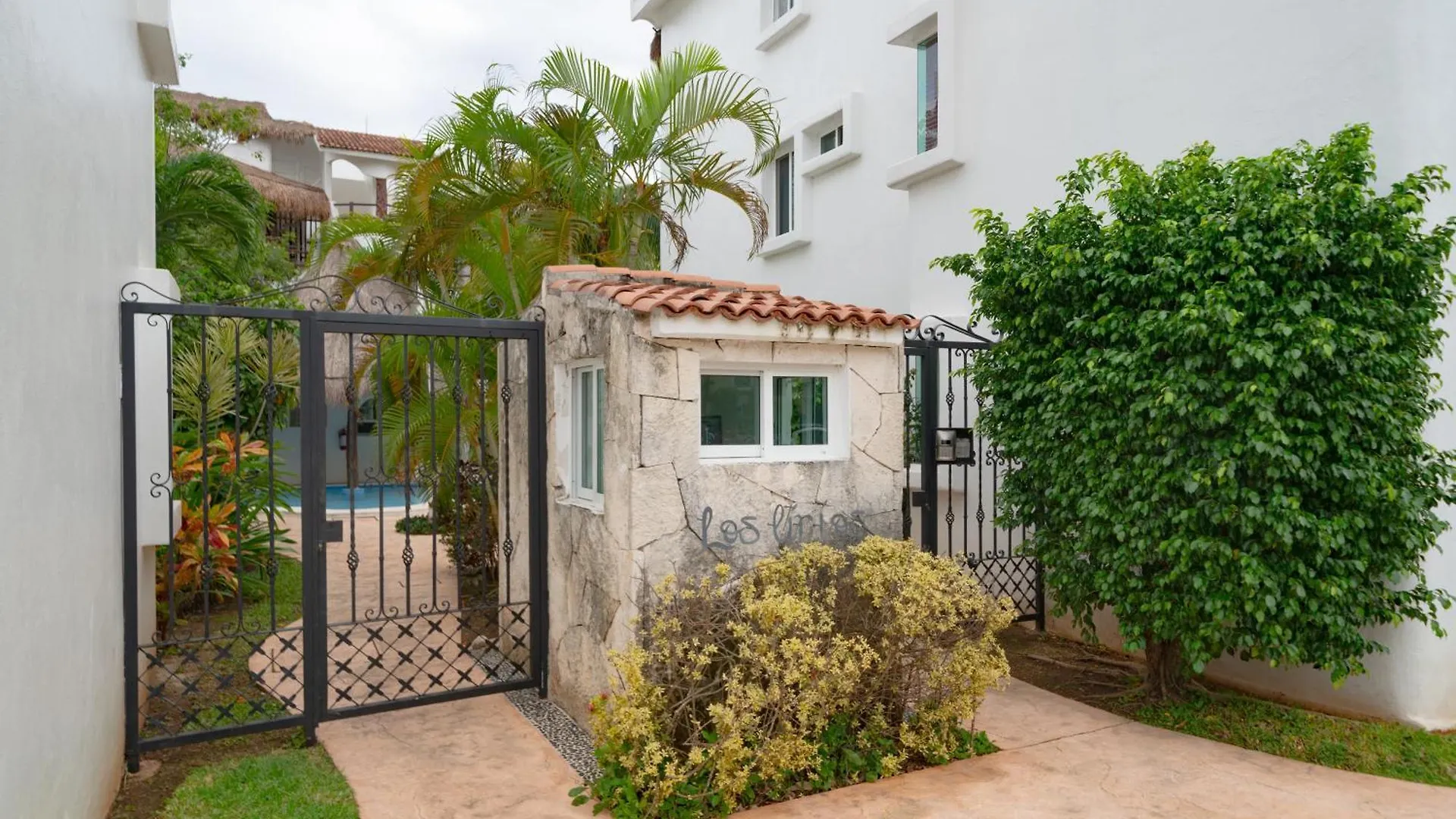 Holiday home 3 Bedroom Condo With Pool - Los Lirios Playacar Phase Ll - Melrose Place Playa del Carmen Mexico